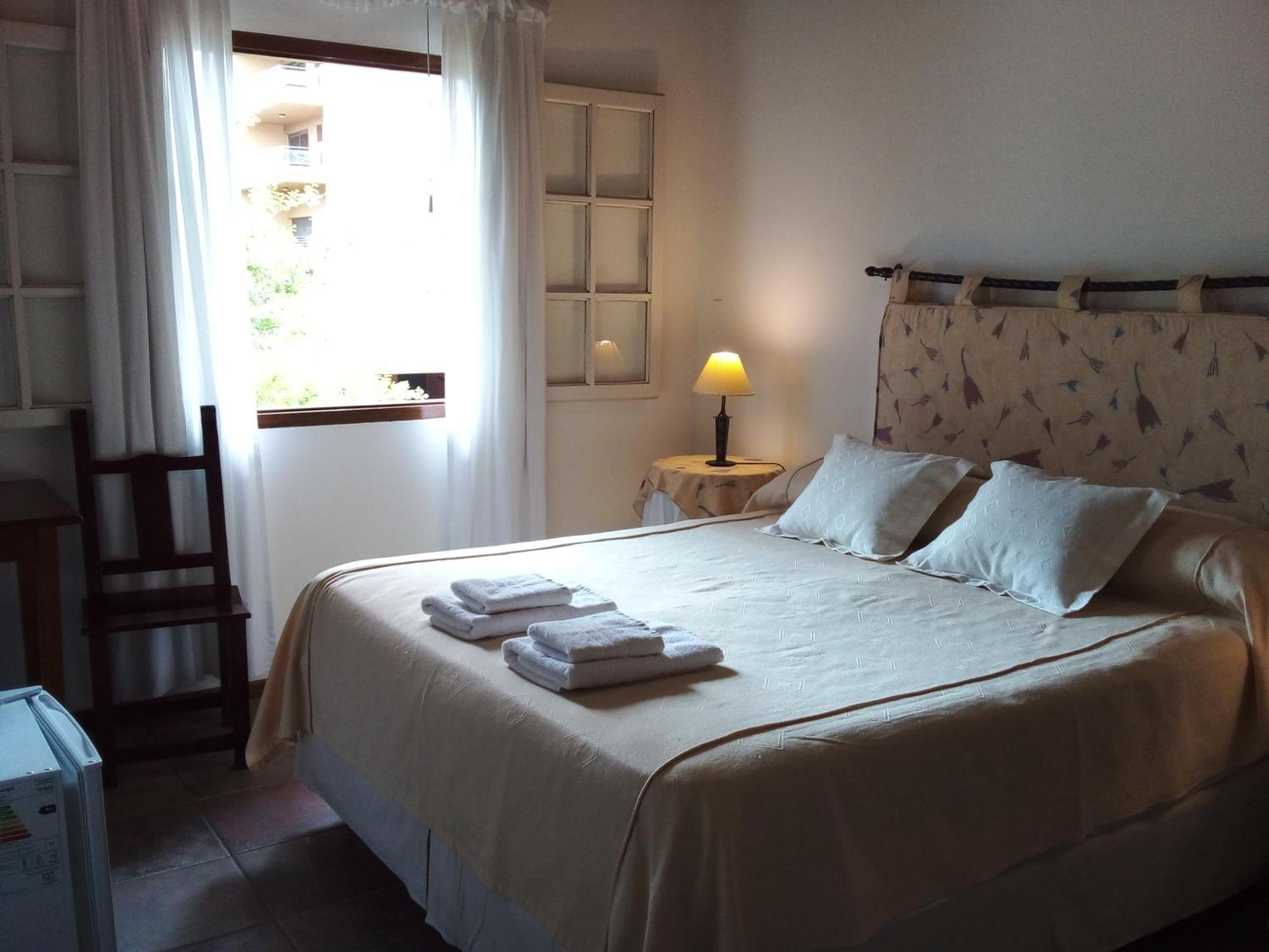 Hosteria Sajonia Villa Gesell Bagian luar foto