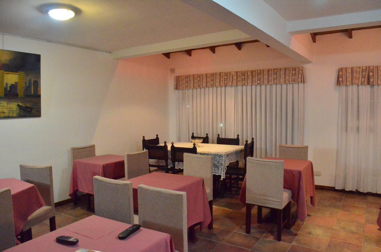 Hosteria Sajonia Villa Gesell Bagian luar foto