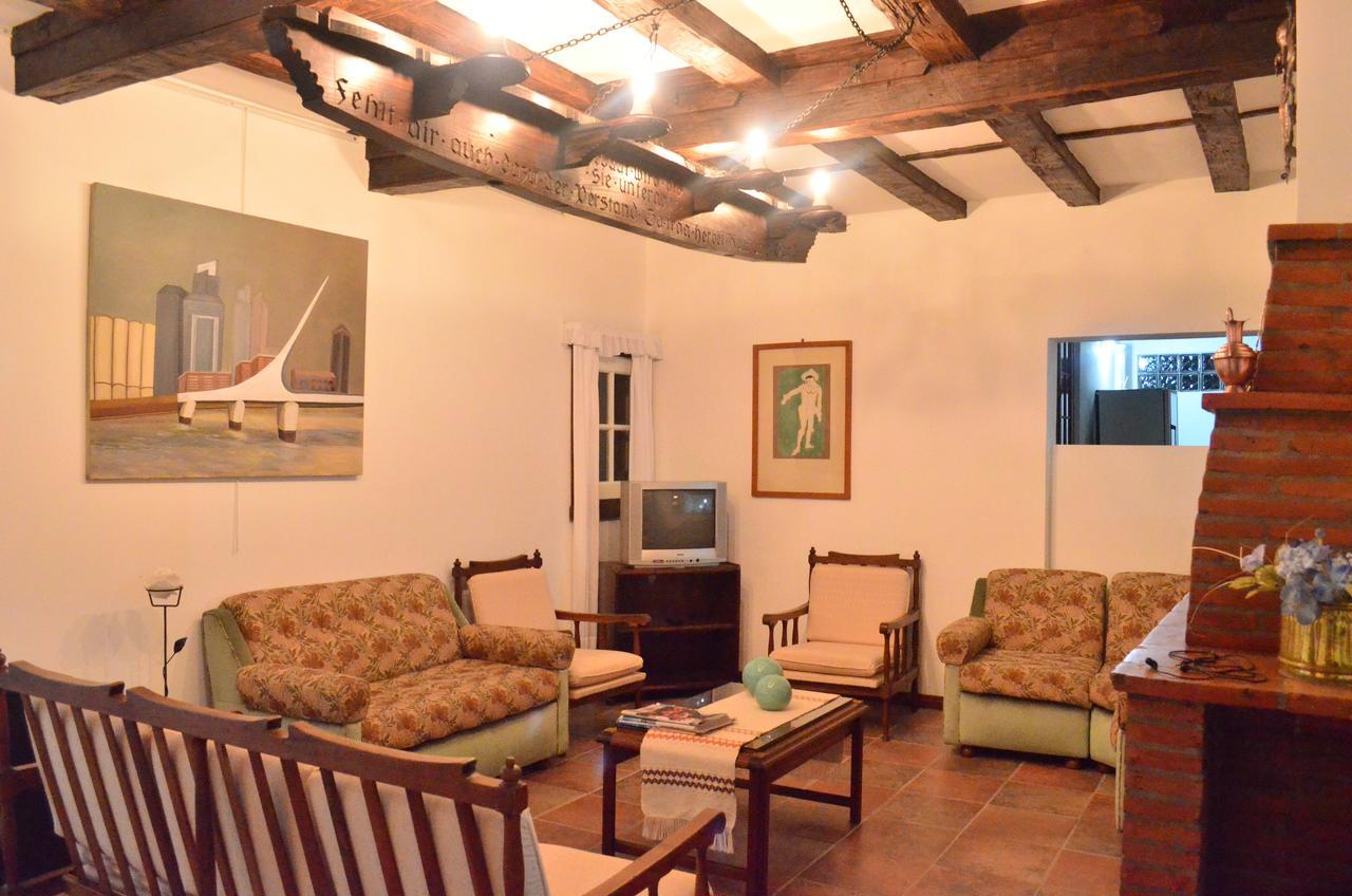 Hosteria Sajonia Villa Gesell Bagian luar foto