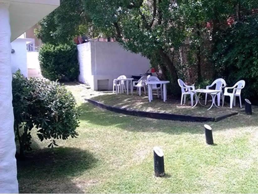 Hosteria Sajonia Villa Gesell Bagian luar foto