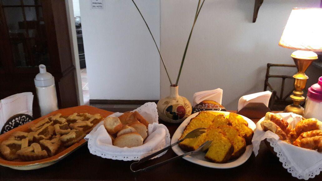 Hosteria Sajonia Villa Gesell Bagian luar foto