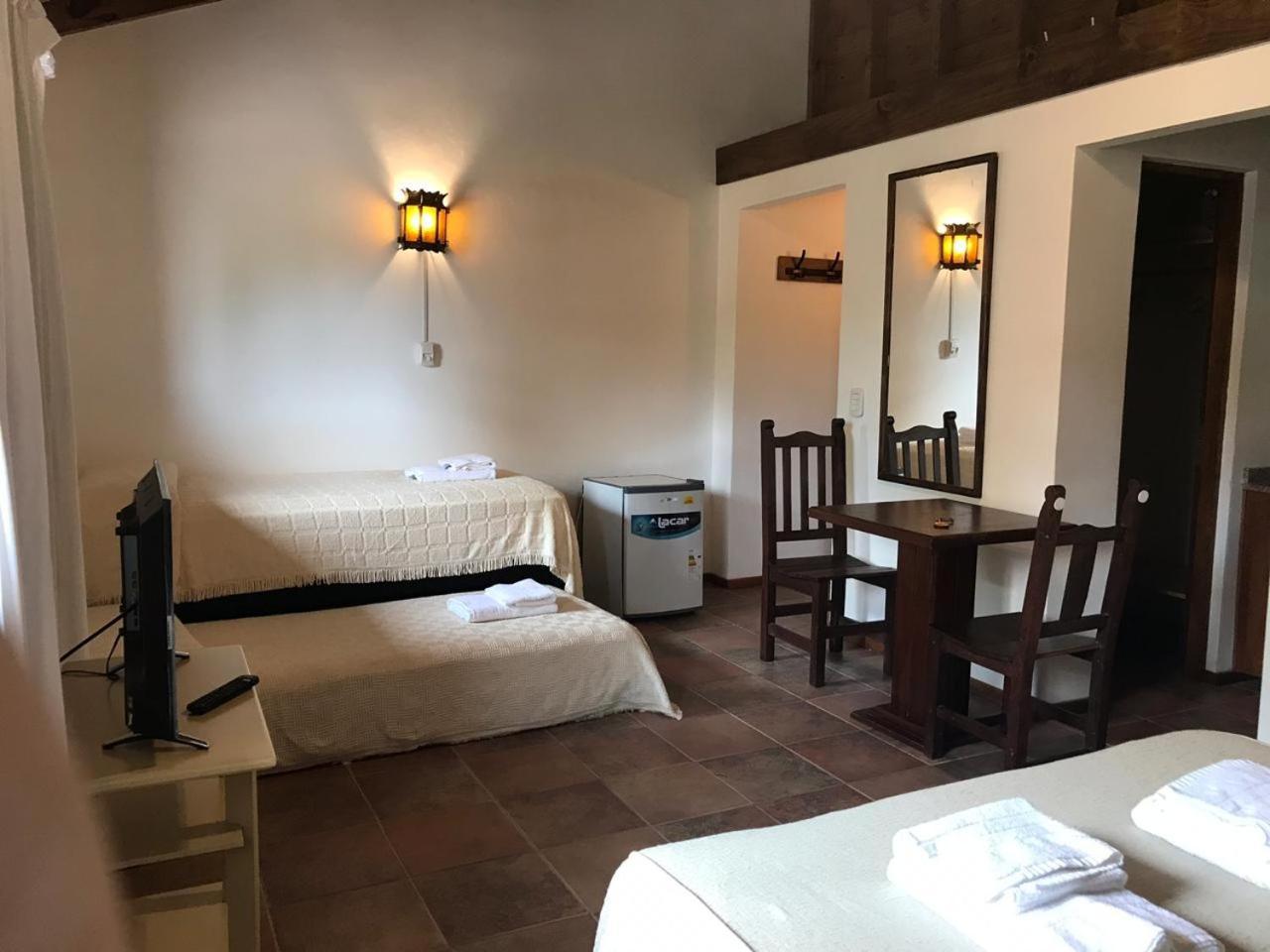 Hosteria Sajonia Villa Gesell Bagian luar foto